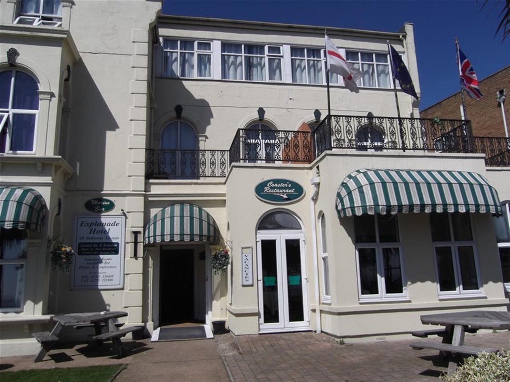 Esplanade Hotel Клактън он Сий Екстериор снимка