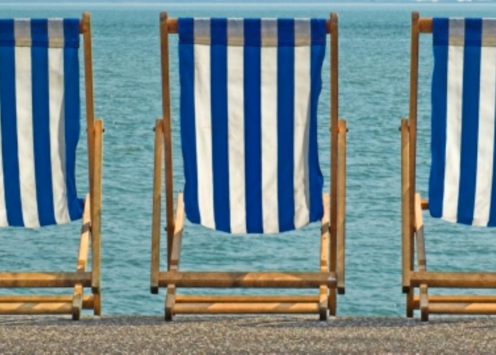 Esplanade Hotel Клактън он Сий Екстериор снимка